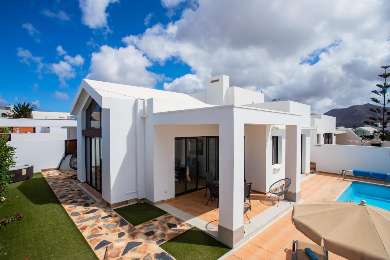 Casa Maurizio - Heated Pool, Hot Tub & Hammam Villa Playa Blanca  Exterior photo